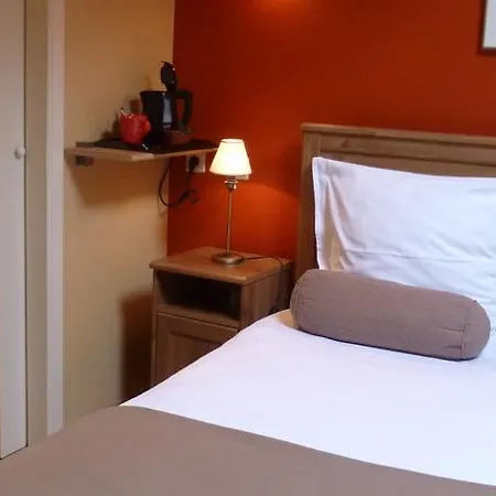 Aux Anges Bed & Breakfast 3*