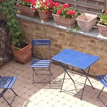 Aux Anges Bed & Breakfast 3*