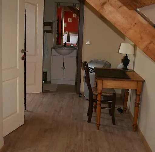 Alojamento de Acomodação e Pequeno-almoço Aux Anges 3*