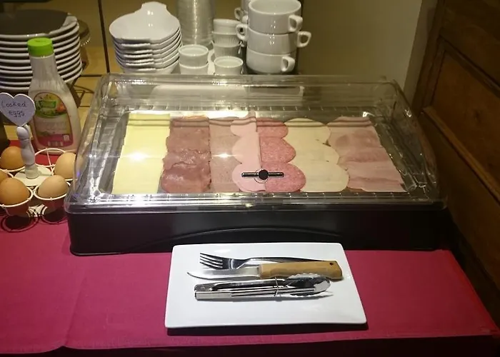 Alojamento de Acomodação e Pequeno-almoço Aux Anges 3*